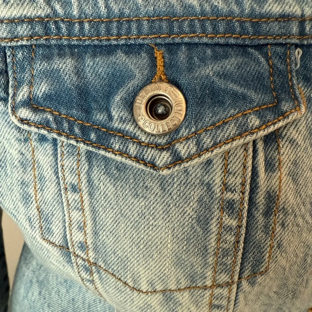 Denim Jacket with Black Printed Satin Back Panel - Picture 6 of 10